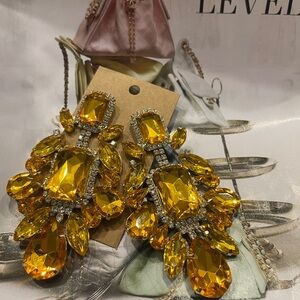 Elegant Gold Crystal Drop Earrings